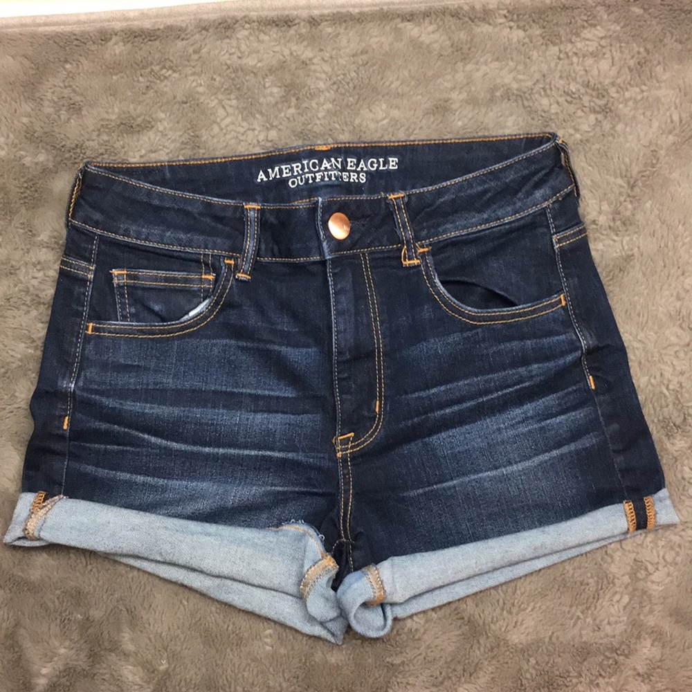 AMERICAN EAGLE hi-rise shortie in dark denim